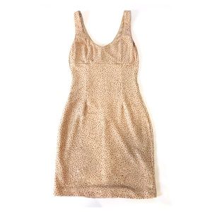 WINDSOR Sleeveless Heat Stone Dress